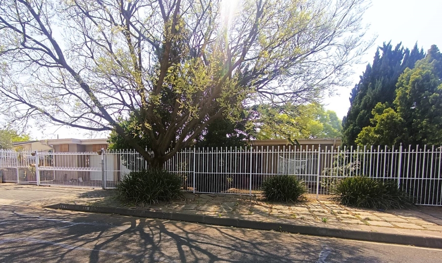 3 Bedroom Property for Sale in Fichardt Park Free State